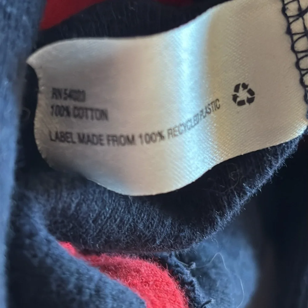 GAP button neck